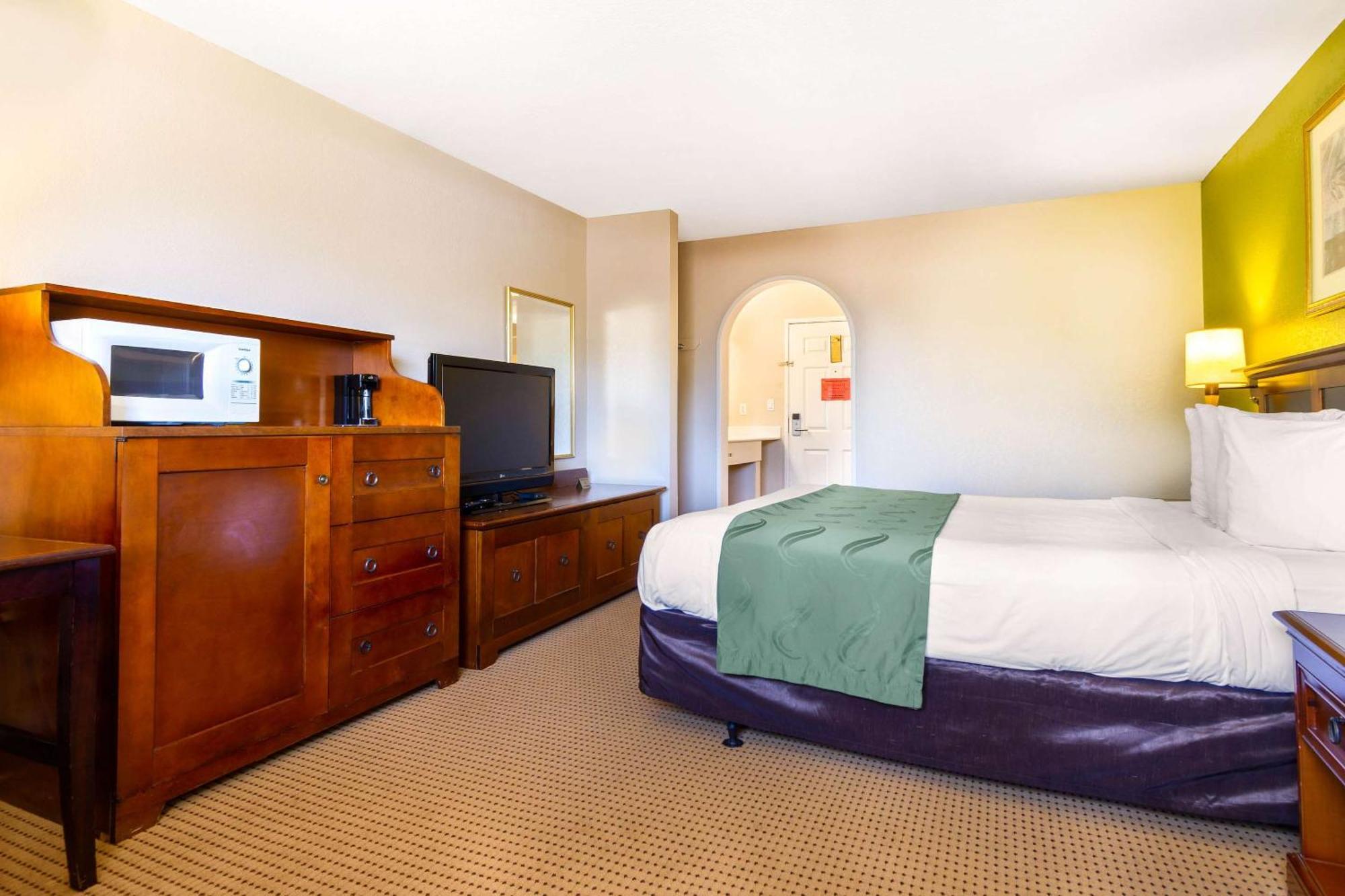 Rodeway Inn Auburn Dış mekan fotoğraf