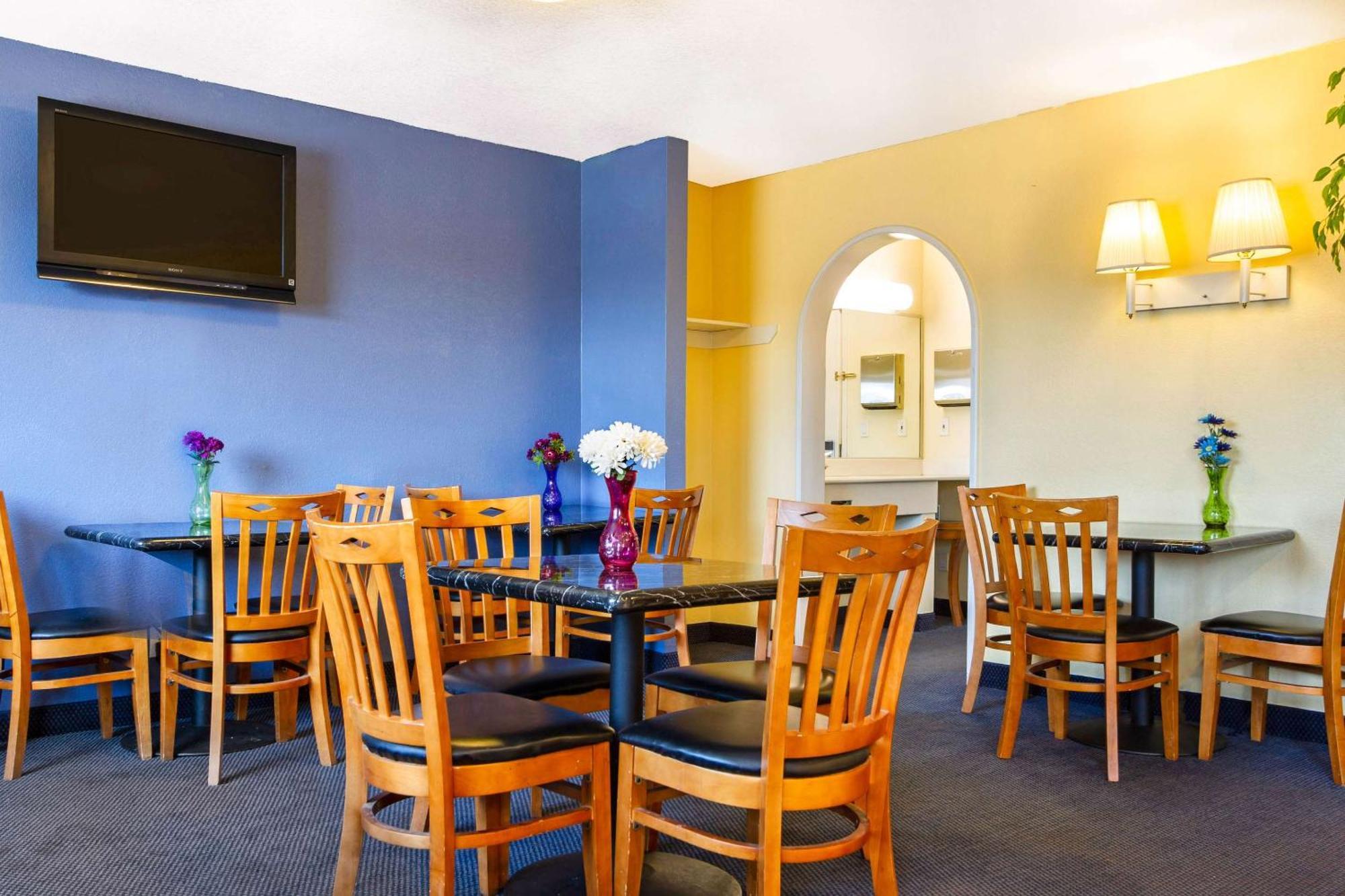 Rodeway Inn Auburn Dış mekan fotoğraf