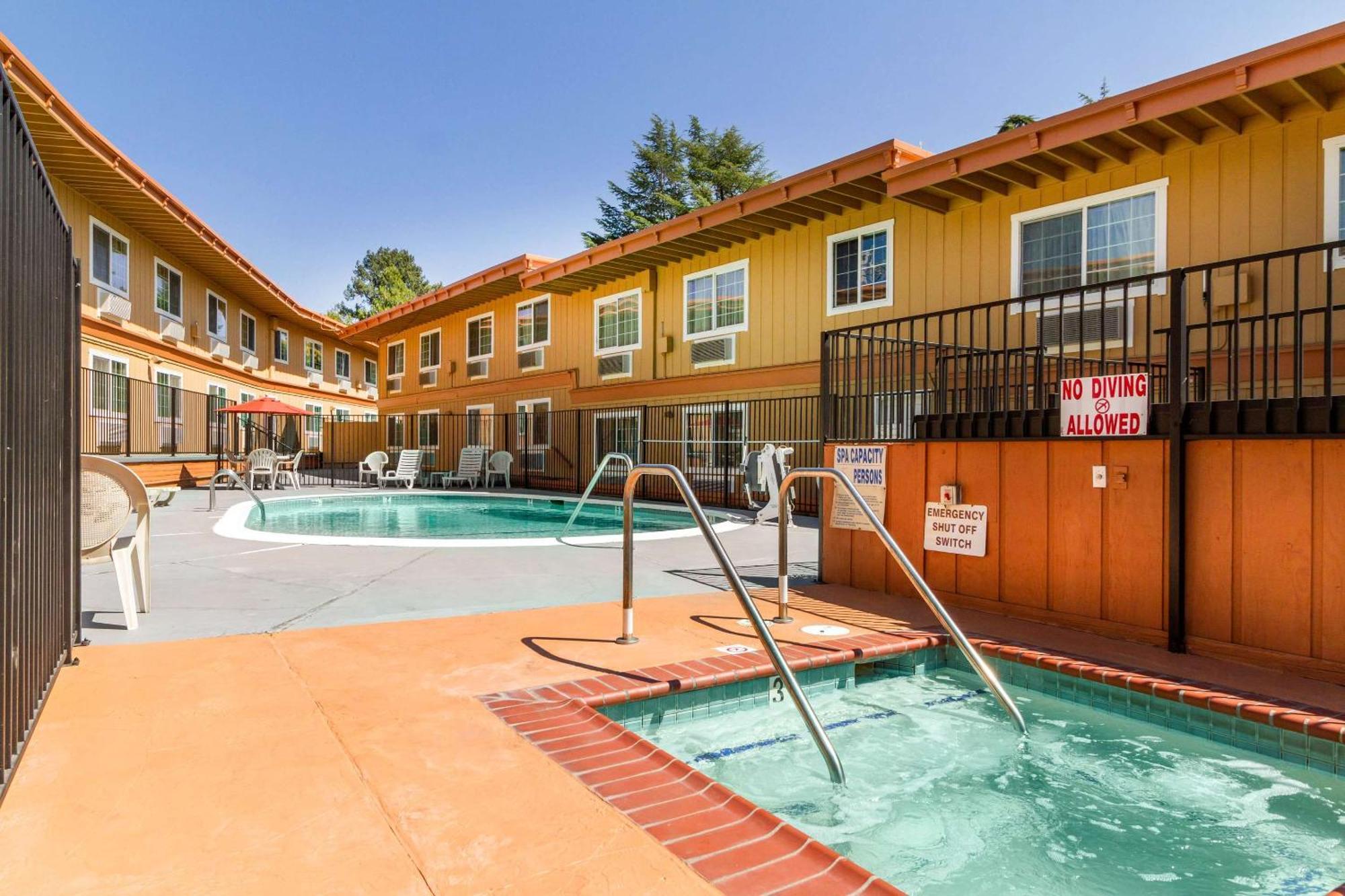 Rodeway Inn Auburn Dış mekan fotoğraf