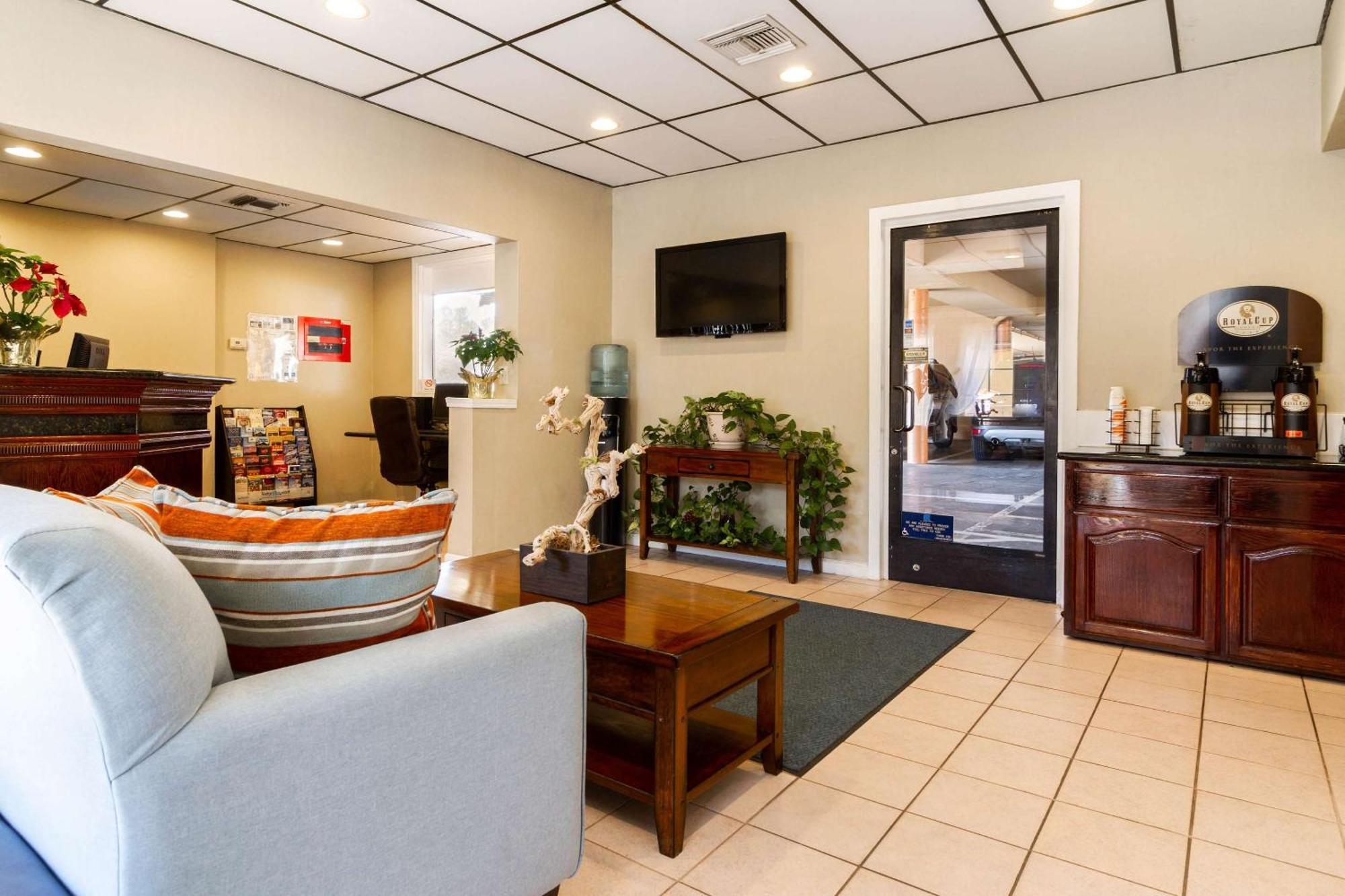 Rodeway Inn Auburn Dış mekan fotoğraf